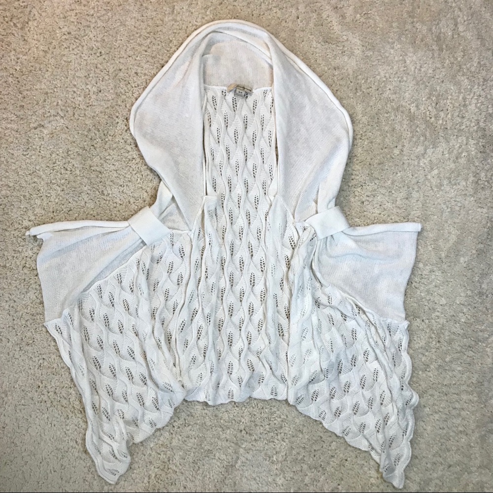 Twenty One Sleeveless Knit Cardigan (S)